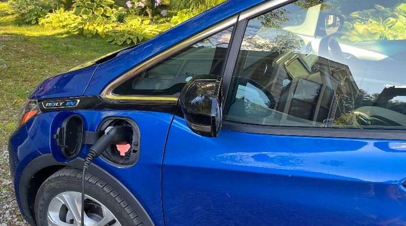 Over 800 New EV Chargers May Be Coming To Philadelphia
