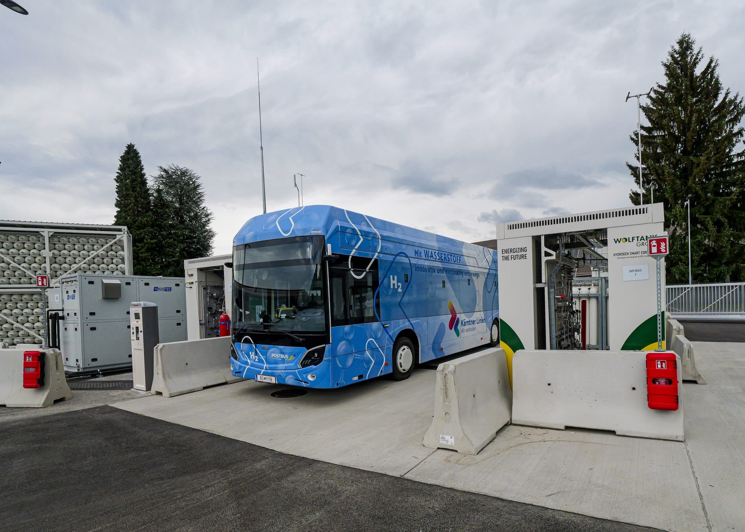 MCV delivers 35 hydrogen-electric intercity buses to ÖBB Postbus in Villach, Austria